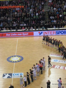 Anspannung beim Siebenmeterwerfen im Finale