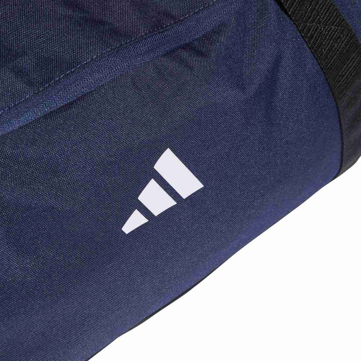 adidas Sporttasche TIRO 26  -mit seitlichem Nassfach 